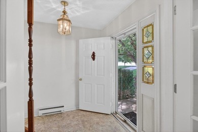 Spacious Cape Cod home with serene golf course views just - photo 2
