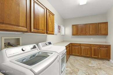 Impeccably upgraded Mesquite w/3 bedrooms, 3 baths, office, 2.5 - photo 29