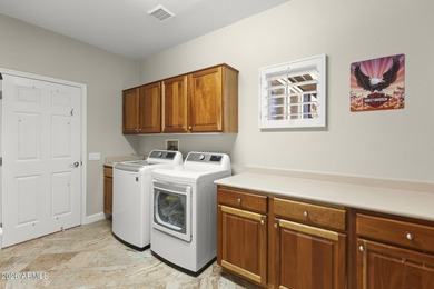 Impeccably upgraded Mesquite w/3 bedrooms, 3 baths, office, 2.5 - photo 30