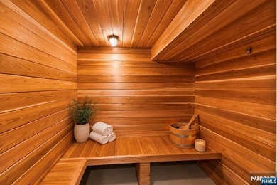 Welcome to 35 Jane Drive, a spectacular contemporary residence - photo 40