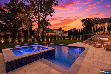 Welcome to 35 Jane Drive, a spectacular contemporary residence - photo 50