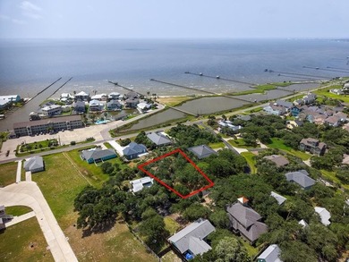 A stunning property located in a desirable waterfront community - photo 10