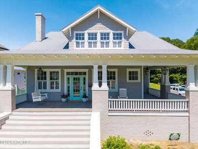 Welcome to one of Windsor's most beloved homes--a stunning 1922 - photo 7