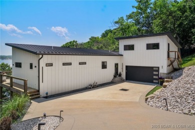 Lake Home For Sale in Four Seasons, Missouri