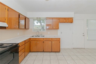 Welcome home to this charming 3-bedroom, 2-bath brick residence - photo 5