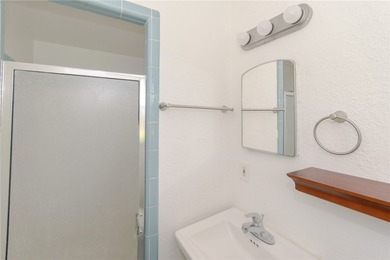 Welcome home to this charming 3-bedroom, 2-bath brick residence - photo 10