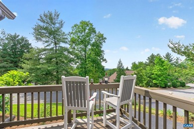 Nestled on a quiet cul-de-sac in Mill Creek Village, this - photo 5