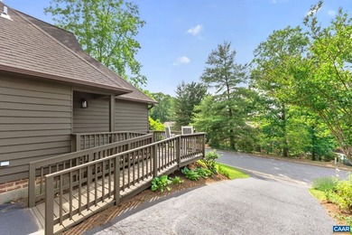 Nestled on a quiet cul-de-sac in Mill Creek Village, this - photo 7
