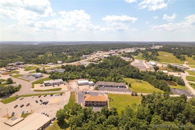 Prime Commercial INVESTMENT OPPORTUNITY. This well-maintained - photo 8
