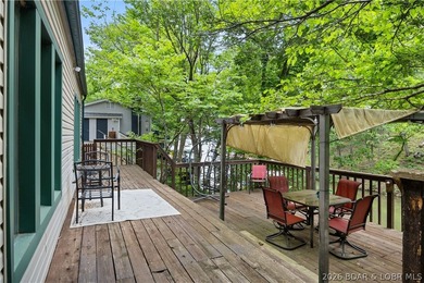 Have you always dreamed of owning a lakefront home? Seize this - photo 27