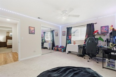 Welcome to this 4-bedroom, 2-bath, solar-powered, pool home - photo 33