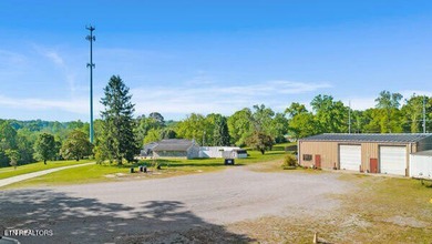 Motivated Sellers! This one has it all! Offering a rarely found - photo 36