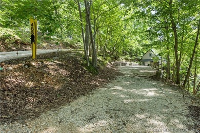Have you always dreamed of owning a lakefront home? Seize this - photo 39