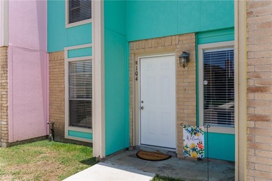 Fresh and move-in ready, this southside condo might be the right - photo 1