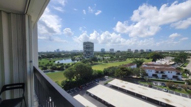 Lake Condo For Sale in West Palm Beach, Florida