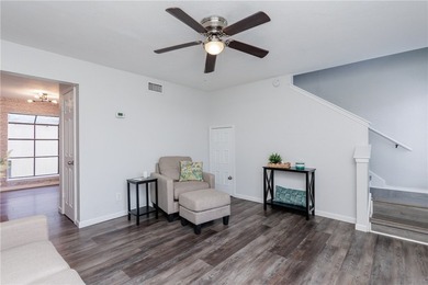 Fresh and move-in ready, this southside condo might be the right - photo 4