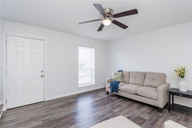 Fresh and move-in ready, this southside condo might be the right - photo 6