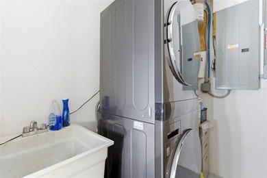 Welcome to this 4-bedroom, 2-bath, solar-powered, pool home - photo 47