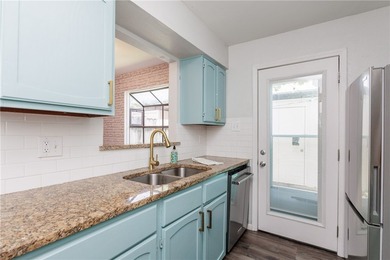 Fresh and move-in ready, this southside condo might be the right - photo 9