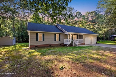 This is the deal of the Summer! 3 bedroom, 2.5 baths with a 2 - photo 2