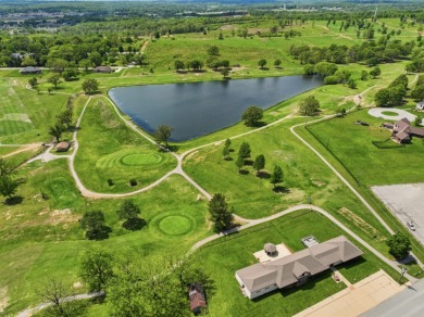 West Plains, MO Luxury Home in Golf Course Subdivision for Sale - photo 27