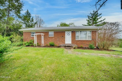 (private lake, pond, creek) Home Sale Pending in Greeneville Tennessee