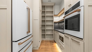 Welcome home to this stunning brand new luxury custom rambler - photo 11