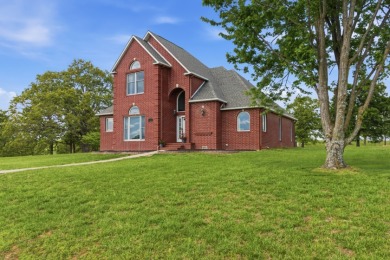 West Plains, MO Luxury Home in Golf Course Subdivision for Sale - photo 21