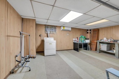 Prime Bayside Single Family Brick Semi Attached , Walk to - photo 14