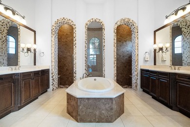 Discover true luxury in this stunning Arthur Rutenberg Estate - photo 17