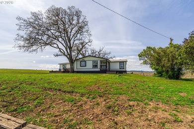 A once-in-a-generation opportunity to acquire one of Oregon's - photo 17