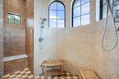 Discover true luxury in this stunning Arthur Rutenberg Estate - photo 18
