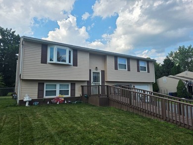 Don't miss this fantastic opportunity to own a home in one of - photo 2