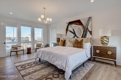 Experience modern waterfront luxury with some of the most - photo 34