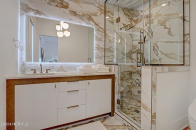Experience modern waterfront luxury with some of the most - photo 37