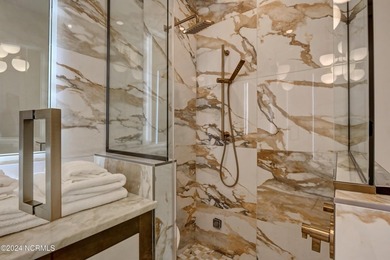 Experience modern waterfront luxury with some of the most - photo 38