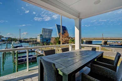 Experience modern waterfront luxury with some of the most - photo 42