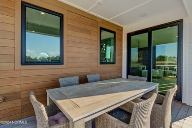 Experience modern waterfront luxury with some of the most - photo 43
