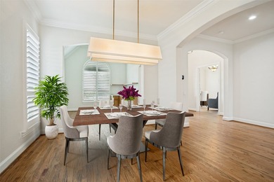 Welcome home to this stunning, move-in ready Huntington home - photo 4