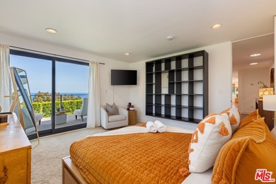 Wide open ocean views, a huge lush yard, and a resort-style - photo 11