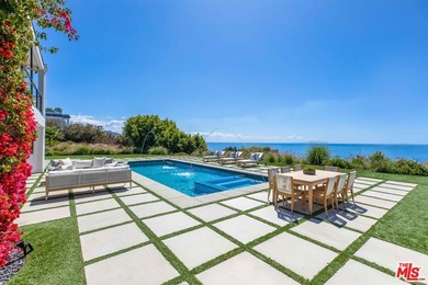 Wide open ocean views, a huge lush yard, and a resort-style - photo 17