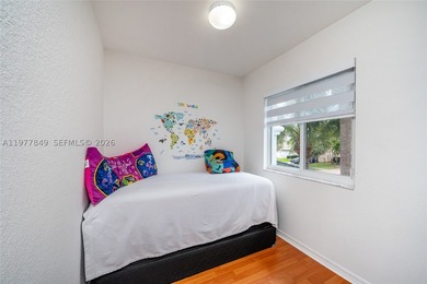 Welcome to your spacious dream home in the highly sought-after - photo 22