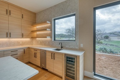 Luxury new construction in Applehead West loaded with custom - photo 10