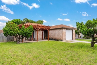 Single-story, updated, and move-in ready; 2309 Manitoba Dr - photo 2