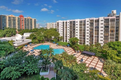 Discover this inviting 1-bedroom, 1.5-bathroom condo in the