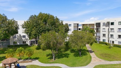 Step into a thoughtfully updated residence in the Grandview at - photo 28