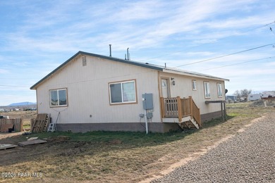 Holiday Lake  Home For Sale in Paulden Arizona