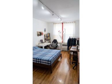 4107 Bowne St 3F - photo 4