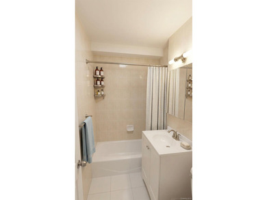 4107 Bowne St 3F - photo 5