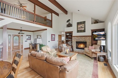 This beautiful 5BDRM/3FB/2HB Country-Traditional home enjoys an - photo 15